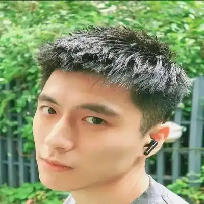 秦璨瑞